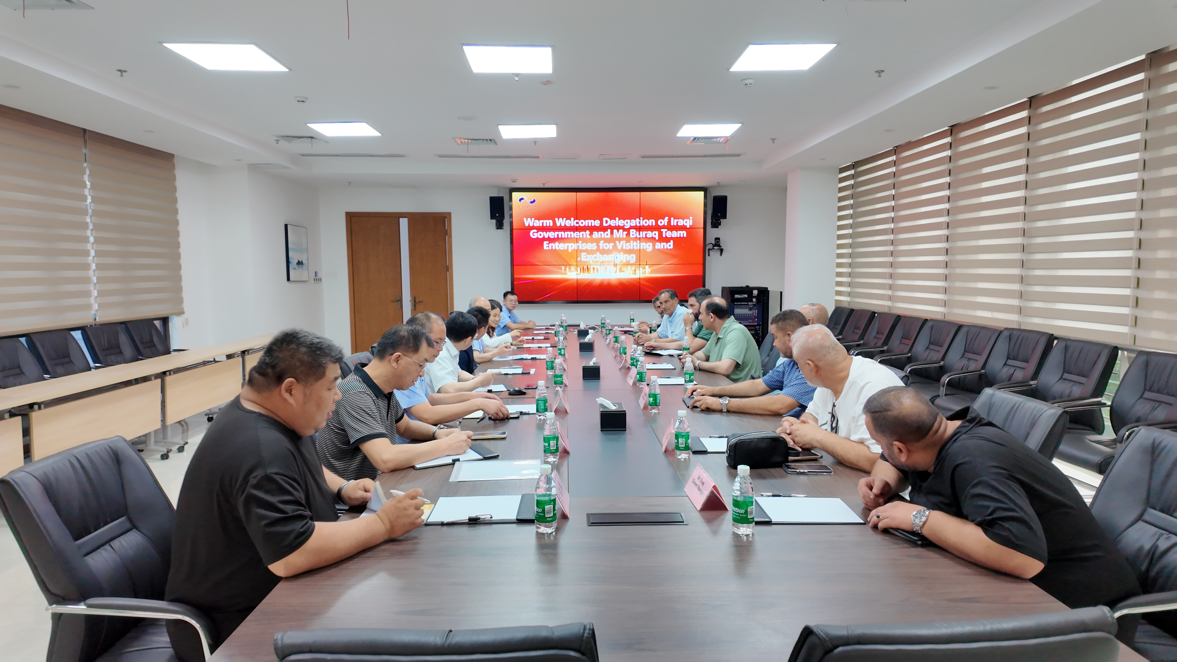 Iraq government delegation meeting with the CHINA ISUZU export team